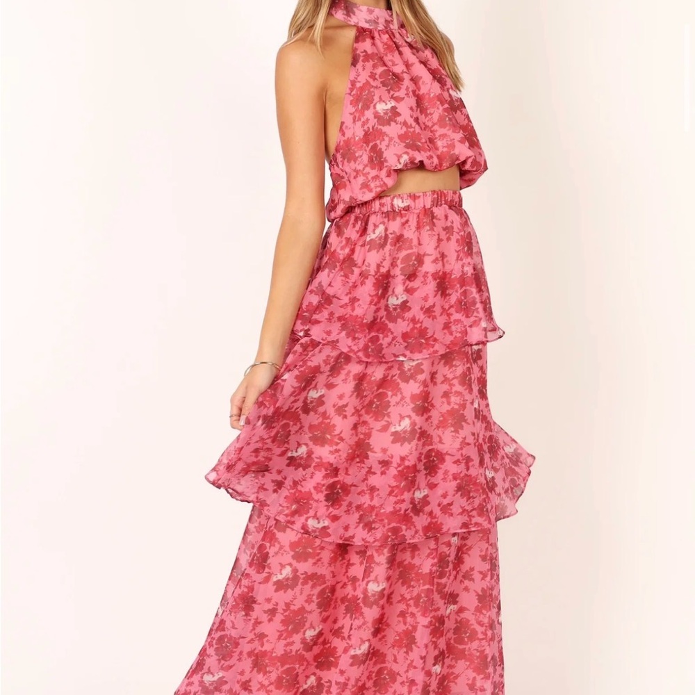 Petal & Pup Blaise Floral Print Tiered Ruffle Skirt

Adorable set!